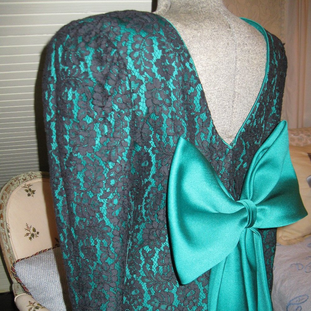 80's Black Lace/ Emerald Holiday Dress, Great Bow